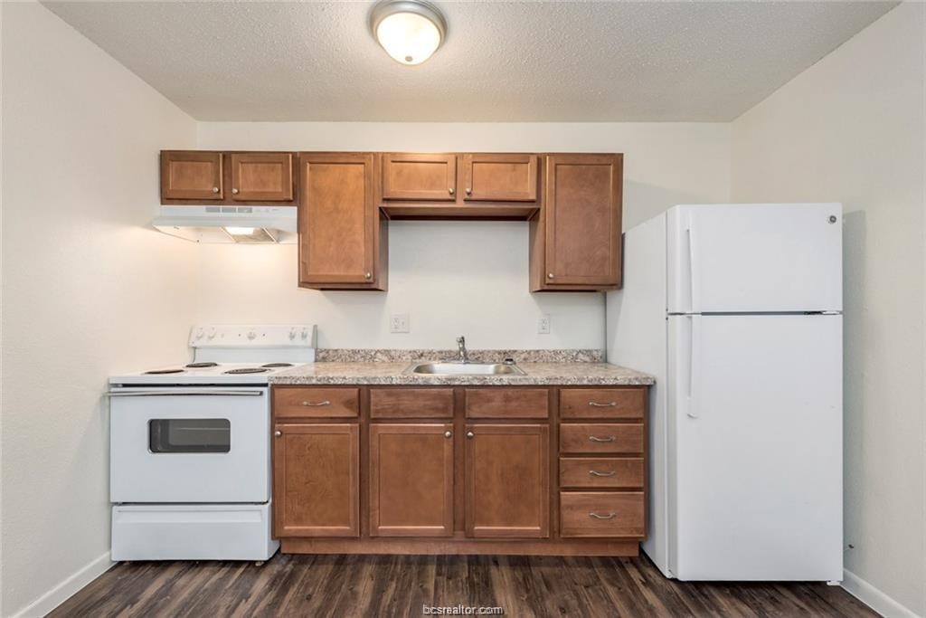 4309 College Main Street, Unit 2 Bryan, TX 77801 - Photo 3 of 8