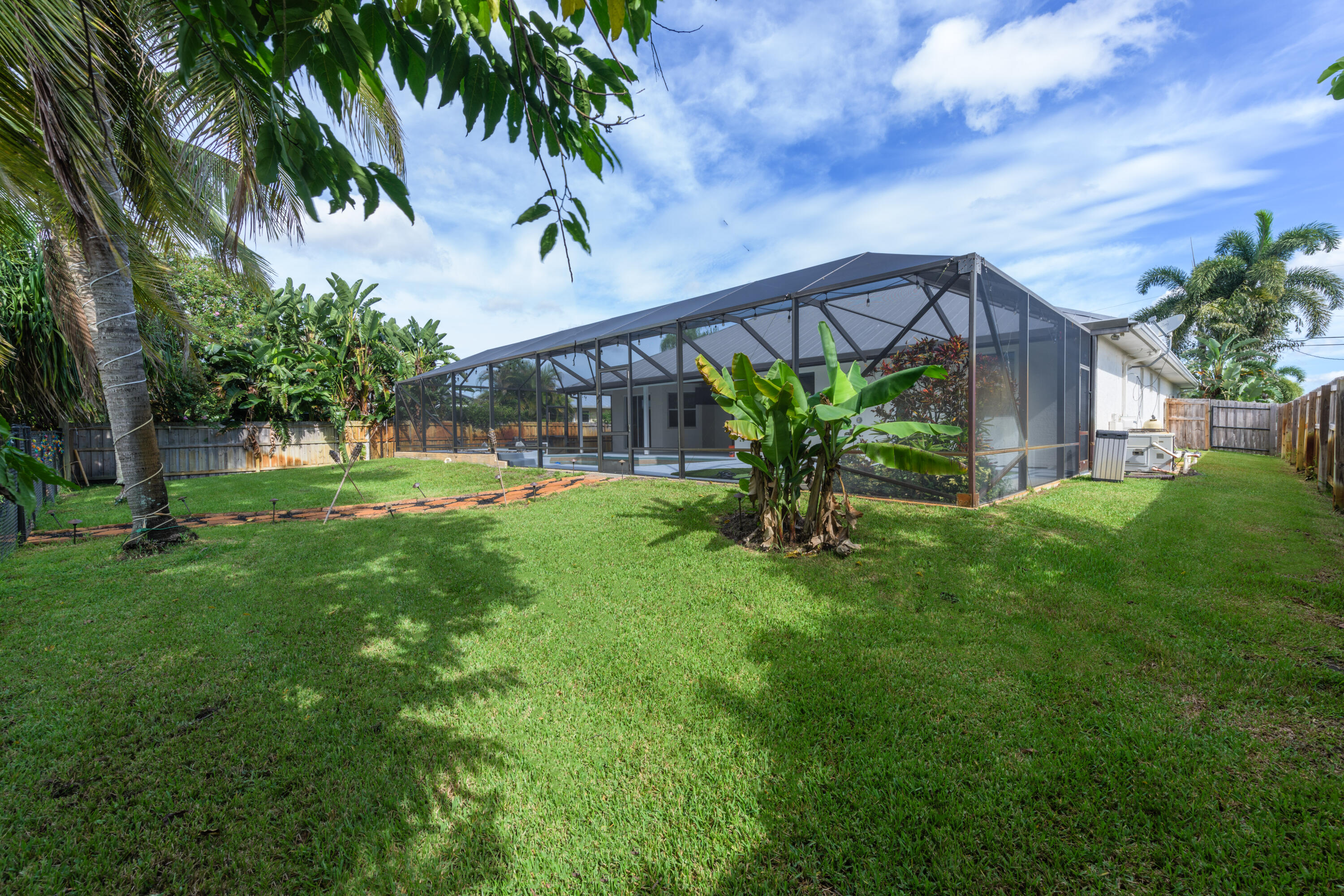 3315 Southeast W Snow Road Port St. Lucie, FL 34984 - Photo 32 of 42 DSC_9836-3315-SE-West-SNow-Rd-PSL