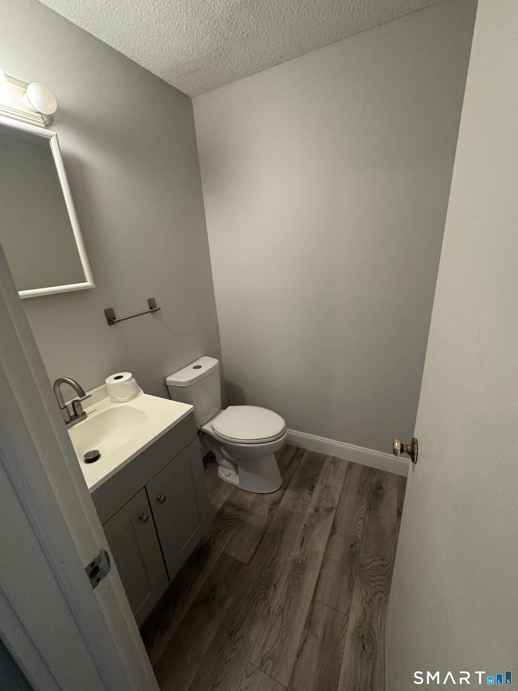 239 Old Farms Road, Unit 5C Avon, CT 06001 - Photo 5 of 13