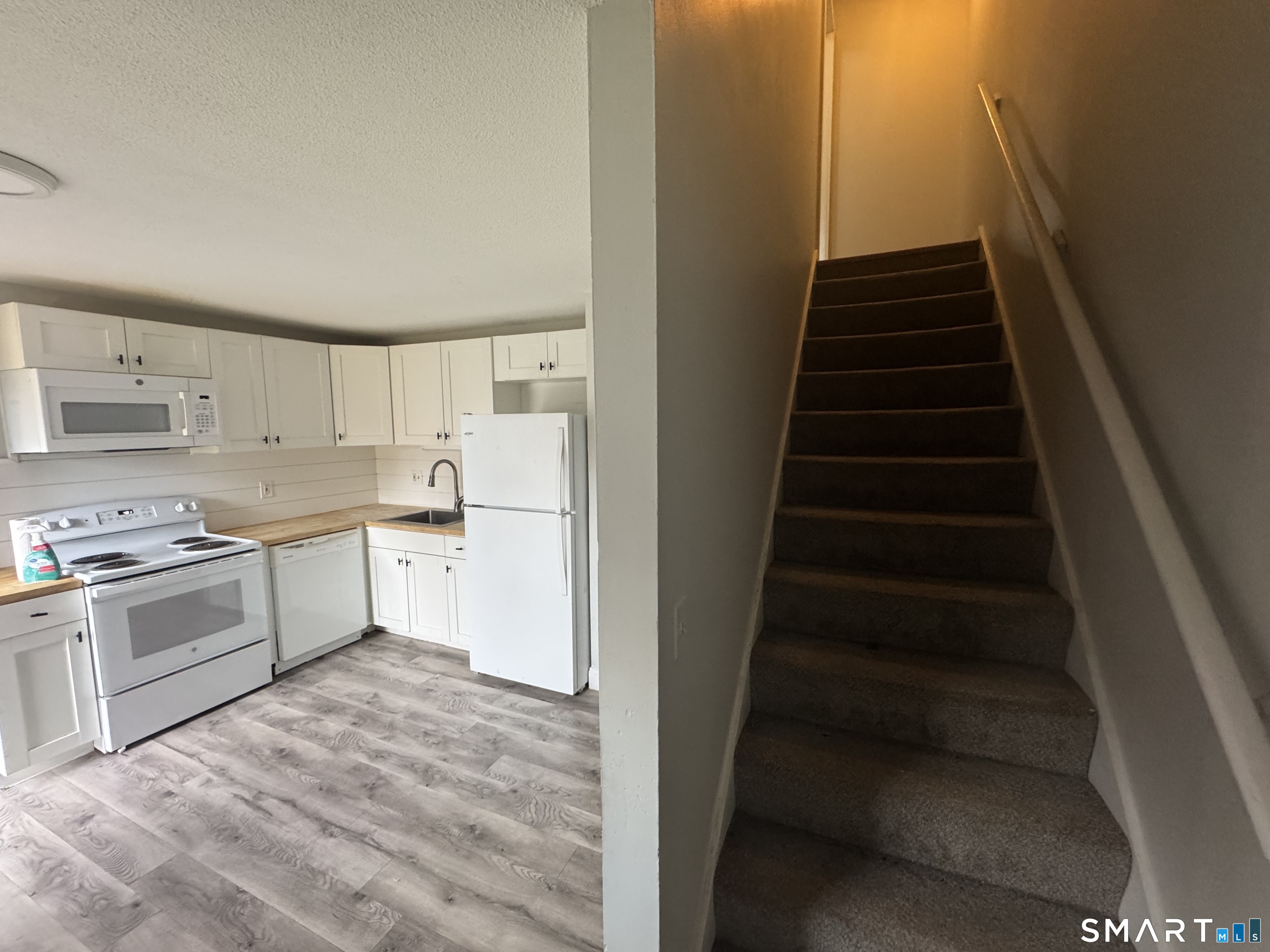 239 Old Farms Road, Unit 5C Avon, CT 06001 - Photo 7 of 13