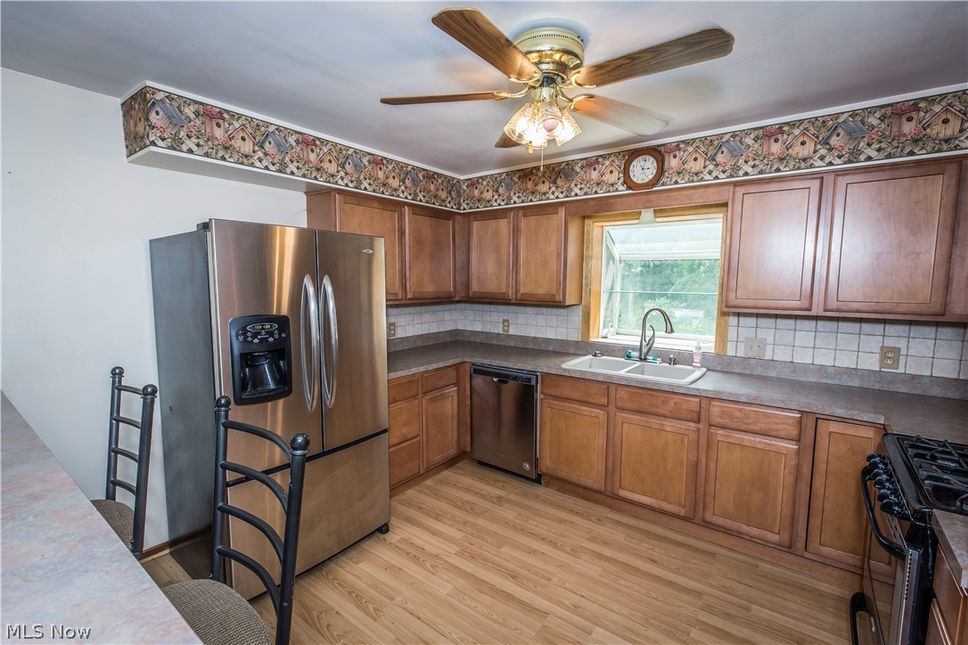 2884 Mayfair Road Akron, OH 44312 - Photo 9 of 34