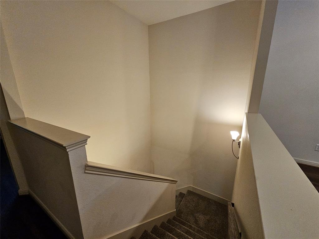 8627 Calvin Road Irving, TX 75063 - Photo 16 of 33