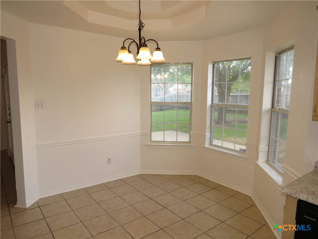 5009 James Loop Killeen, TX 76542 - Photo 6 of 24 a view of an empty room with a window