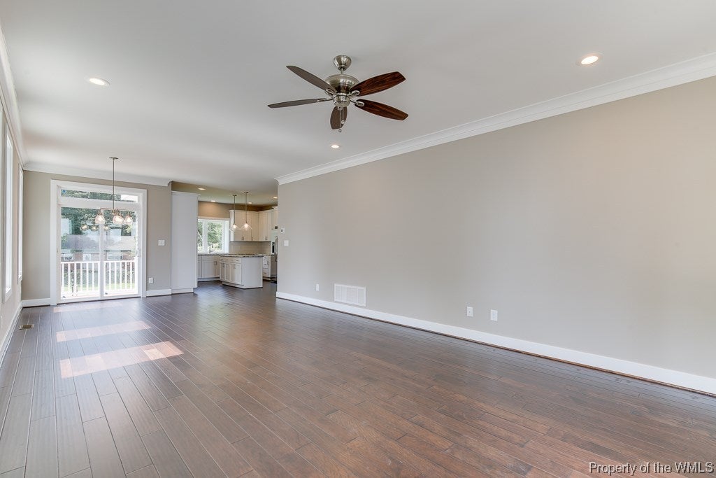 4029 South Riverside Drive Lanexa, VA 23089 - Photo 8 of 42 Gallery Image 8