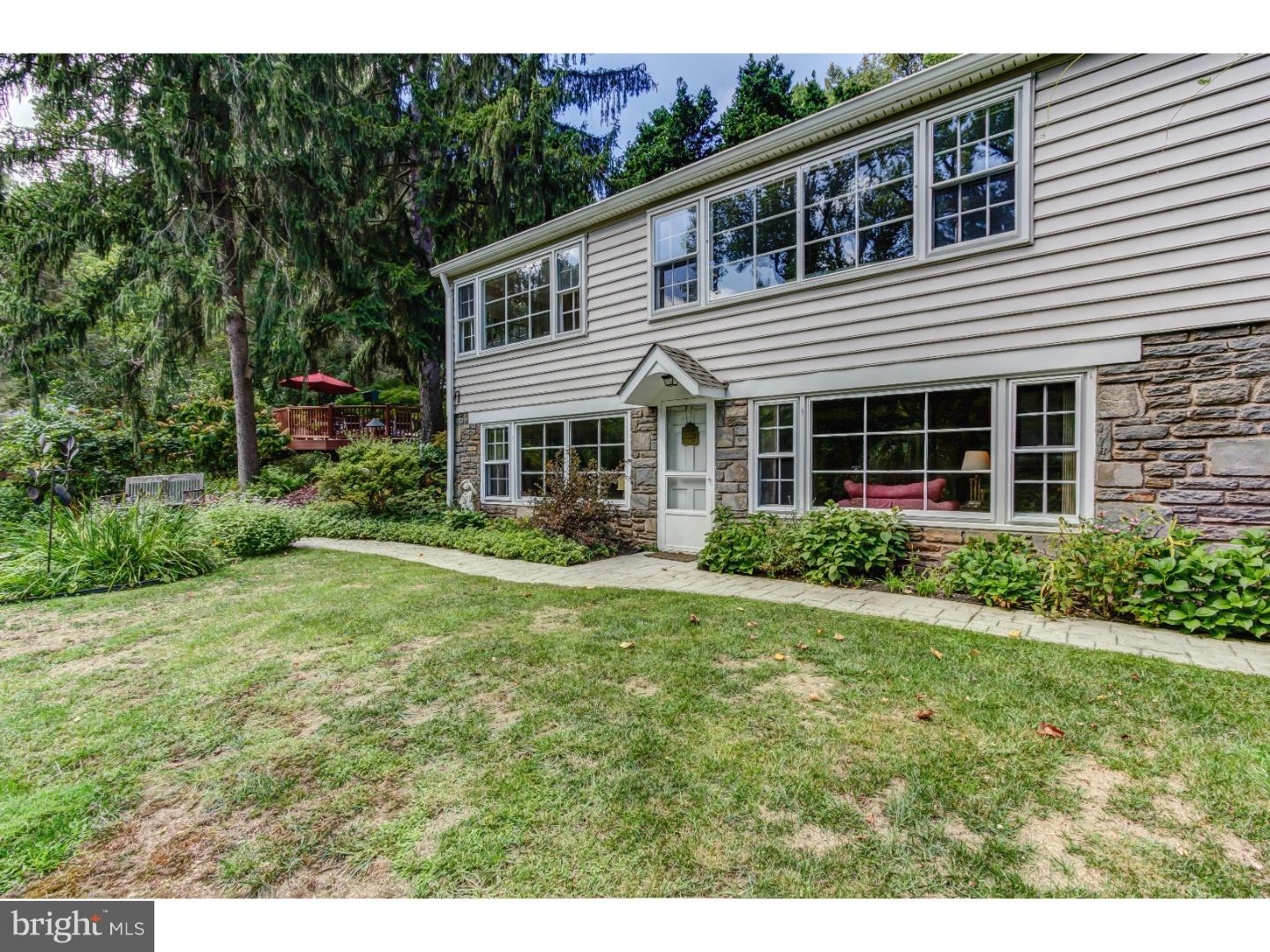 699 Knox Road Wayne, PA 19087 - Photo 2 of 25