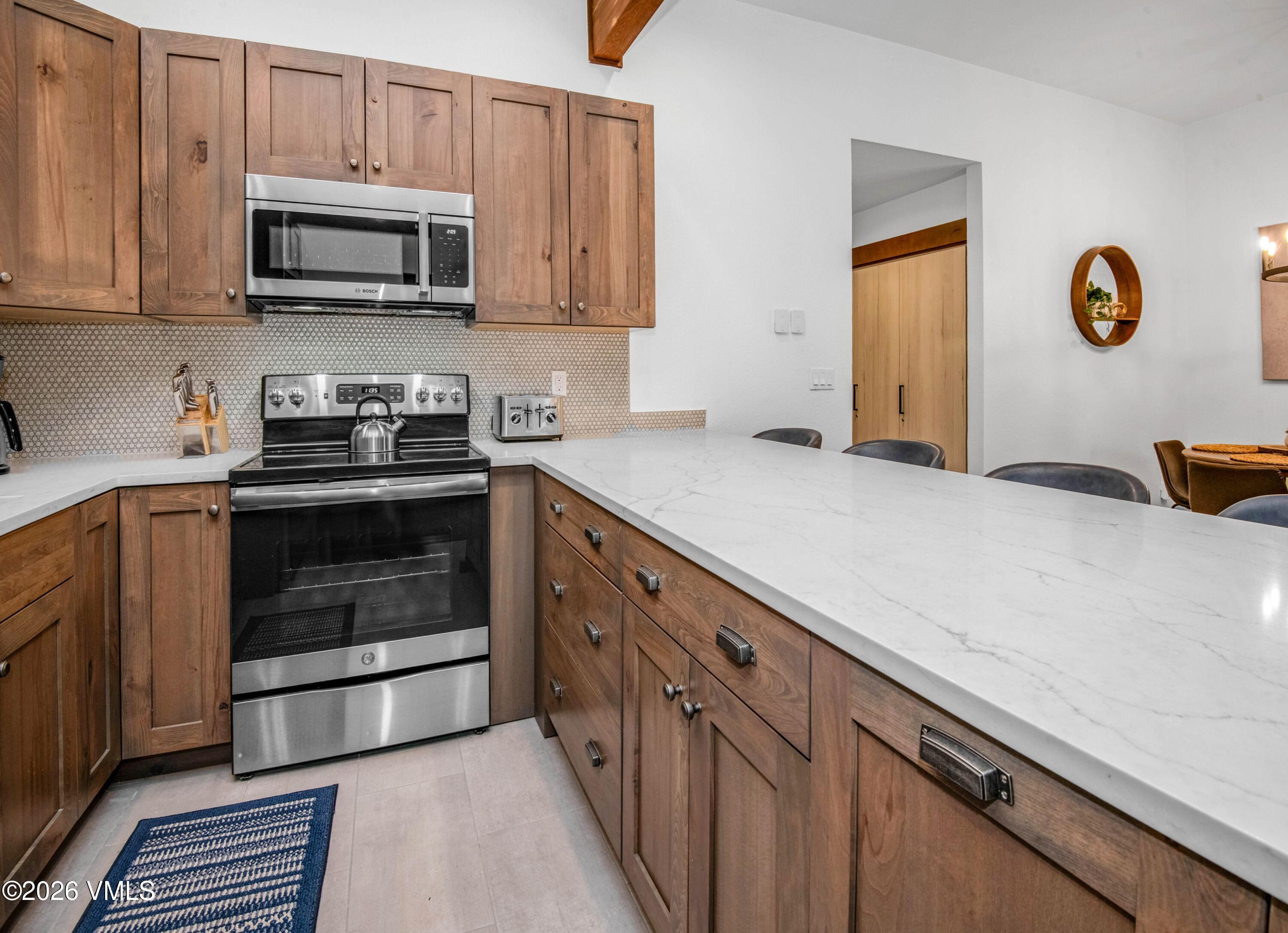 165 Gopher Road, Unit E27 Eagle-Vail, CO 81620 - Photo 4 of 15 4