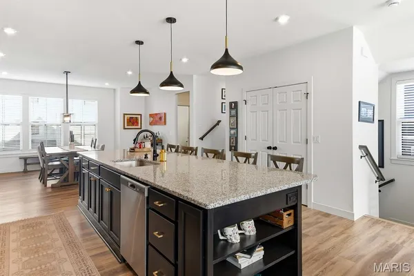 $799,900 | 16503 Honey Locust Drive, Chesterfield, MO 63005