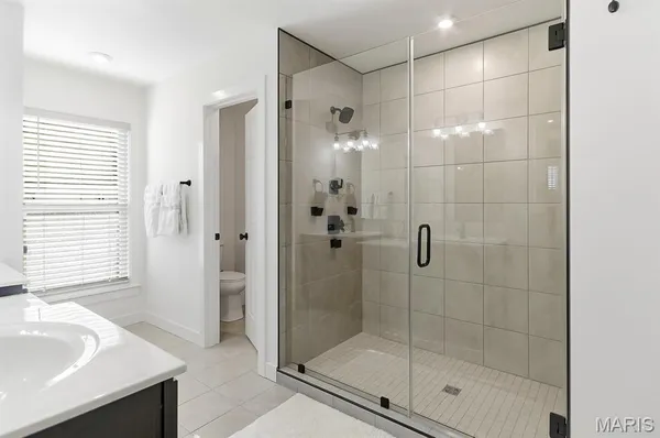 $799,900 | 16503 Honey Locust Drive, Chesterfield, MO 63005