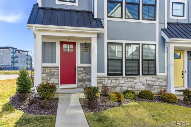 $824,900 | 16503 Honey Locust Drive, Chesterfield, MO 63005