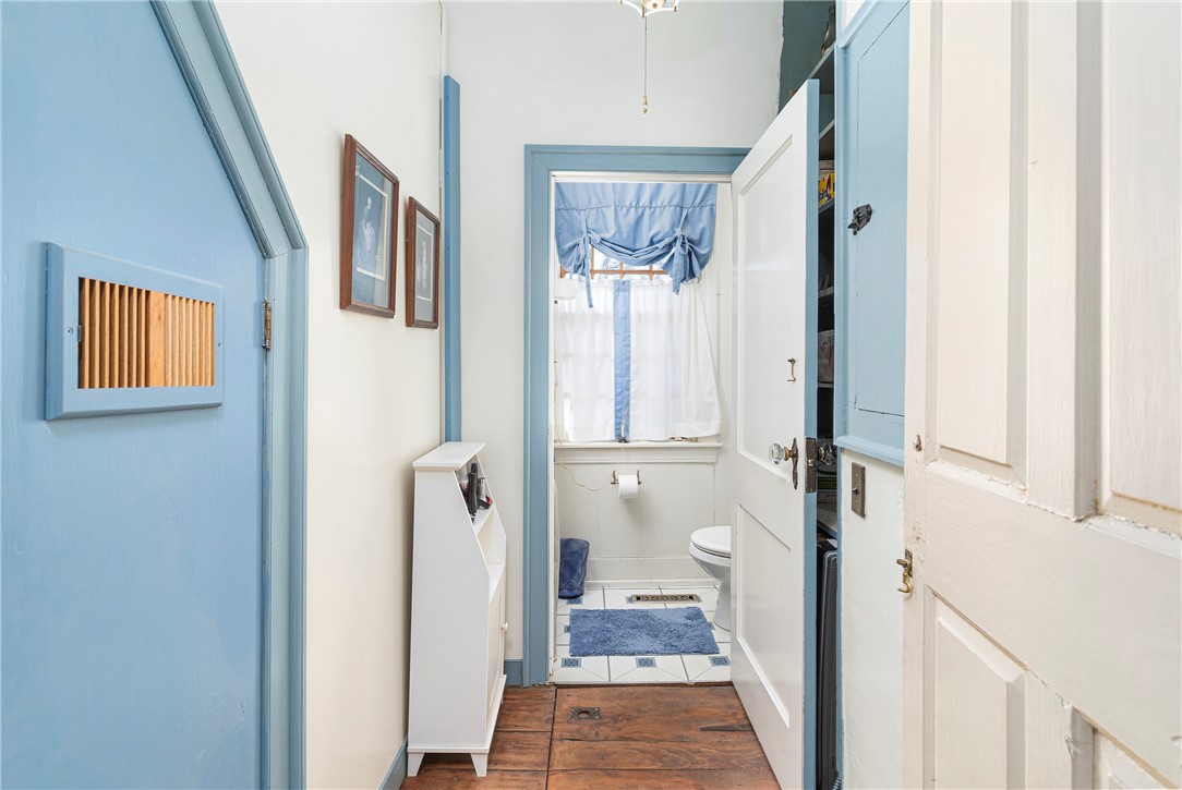 141 Post Road Warwick, RI 02888 - Photo 16 of 50