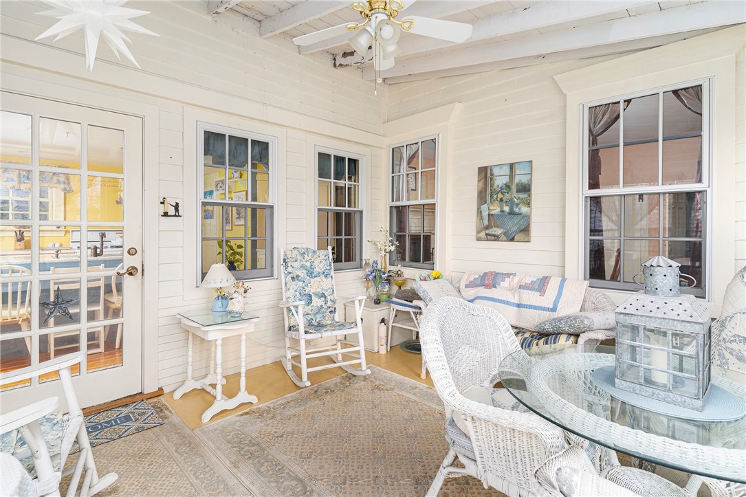 141 Post Road Warwick, RI 02888 - Photo 24 of 50