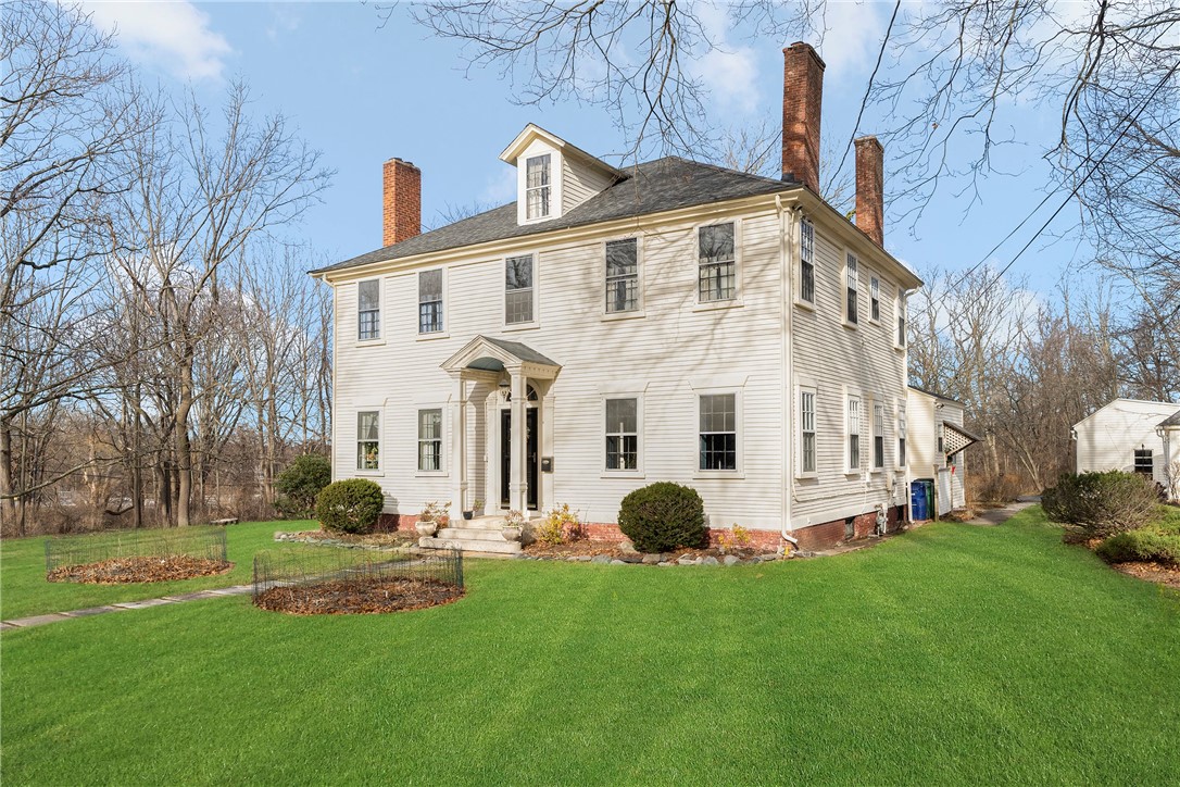 141 Post Road Warwick, RI 02888 - Photo 3 of 50