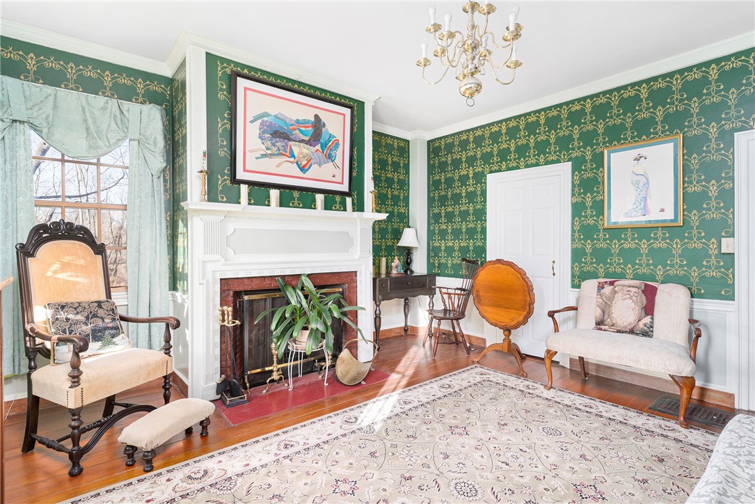 141 Post Road Warwick, RI 02888 - Photo 6 of 50