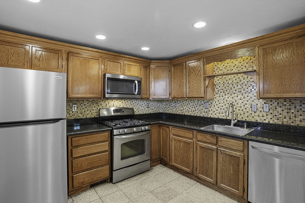 237 South Street, Unit 45 Shrewsbury, MA 01545 - Photo 3 of 39