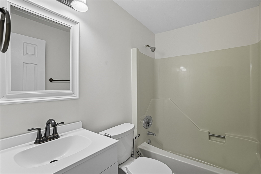 237 South Street, Unit 45 Shrewsbury, MA 01545 - Photo 8 of 39