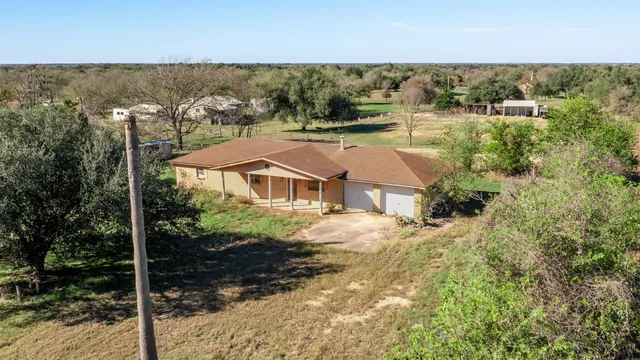 $120,000 | 230 County Road 422, Bartlett, TX 76511