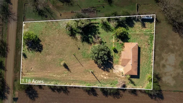 $120,000 | 230 County Road 422, Bartlett, TX 76511