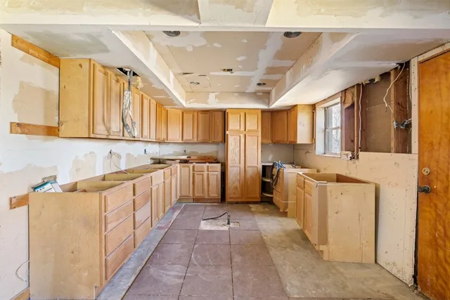 $120,000 | 230 County Road 422, Bartlett, TX 76511