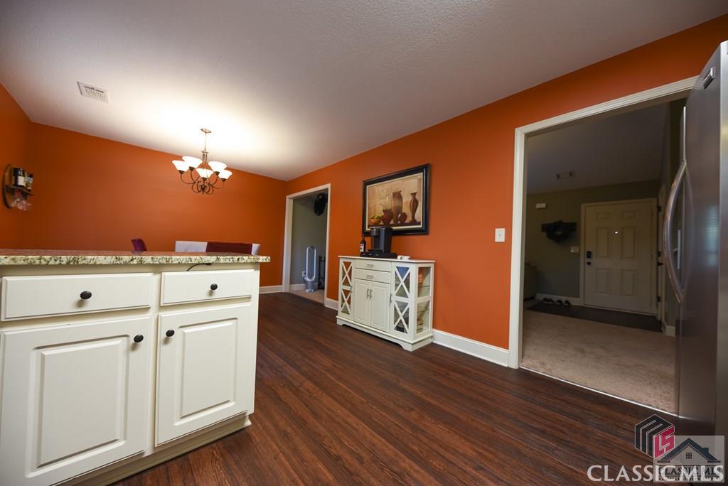 393 Ashley Lane Athens, GA 30607 - Photo 2 of 25 Gallery Image 2