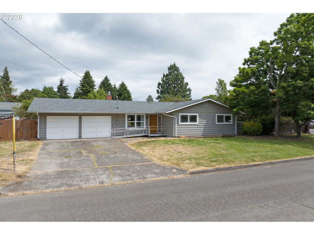 2301 Compton Street Eugene, OR 97404 - Photo 5 of 38 Gallery Image 5