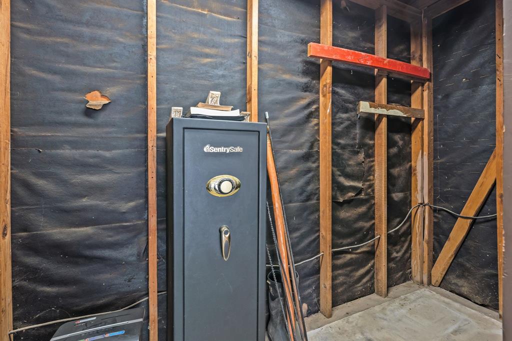 205 College Street Chico, TX 76431 - Photo 11 of 40 View of utilities