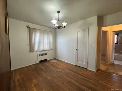 $369,000 | 242-05 61st Avenue, Unit F13 LOWER | Douglaston