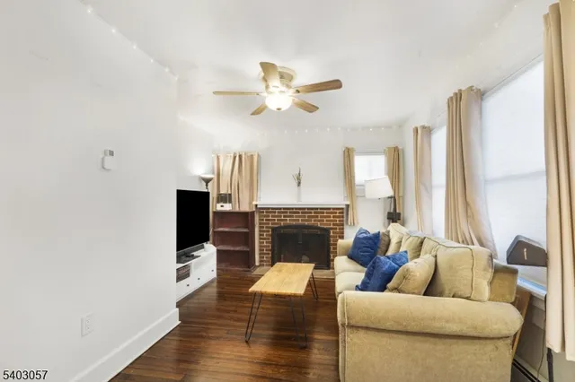 $2,750 | 144 Morris Avenue, Summit, NJ 07901