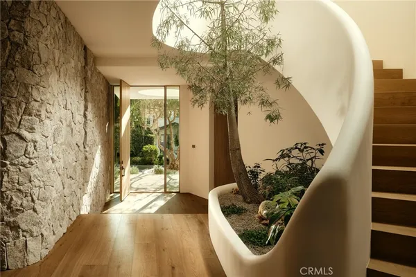 $6,995,000 | 3712 Goodland Avenue, Studio City, CA 91604