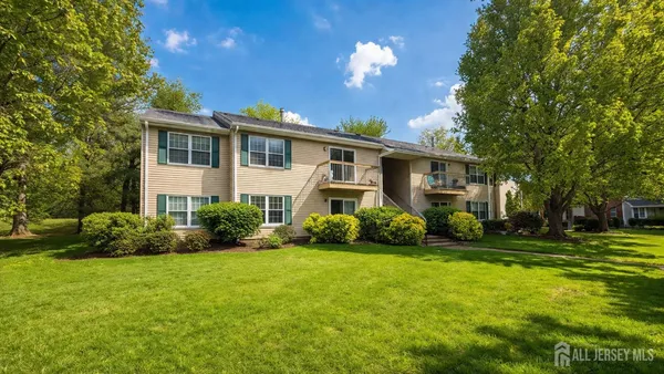 $2,450 | 161 Applegate Lane, East Brunswick, NJ 08816