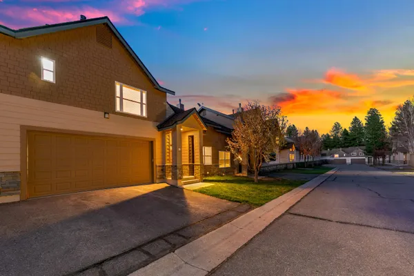 $779,900 | 10036 Nicolas Drive, Unit B, Truckee, CA 96161