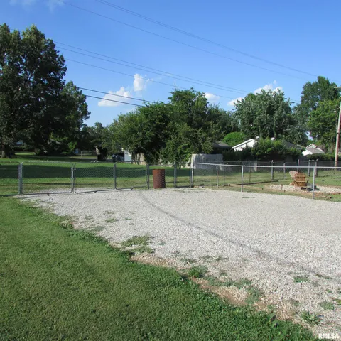 $190,000 | 273 West Mcclernand Avenue, Shawneetown, IL 62984