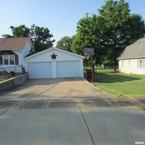 $190,000 | 273 West Mcclernand Avenue, Shawneetown, IL 62984