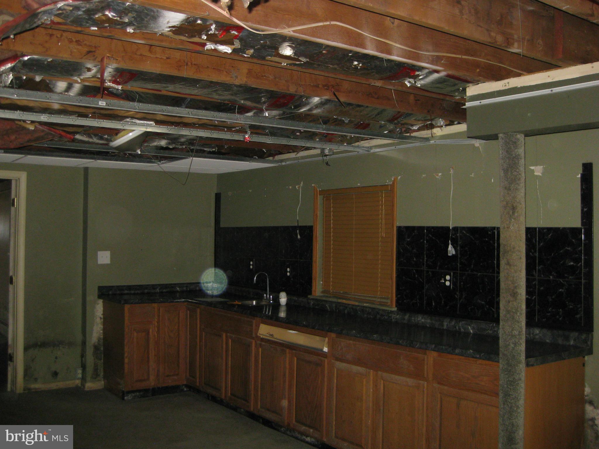 11807 Cedarville Road Brandywine, MD 20613 - Photo 3 of 14 Kitchen- downstairs