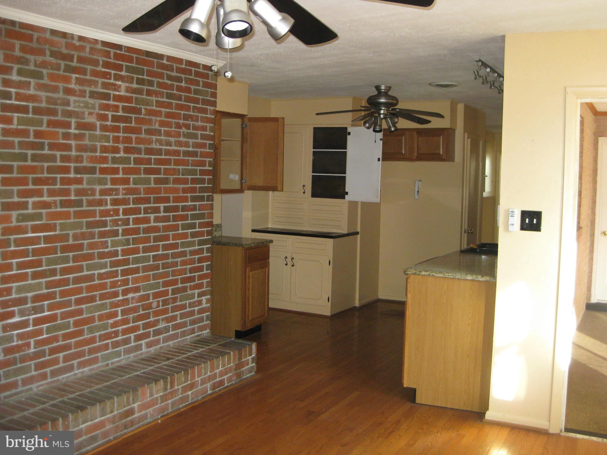 11807 Cedarville Road Brandywine, MD 20613 - Photo 5 of 14 upstairs Kitchen