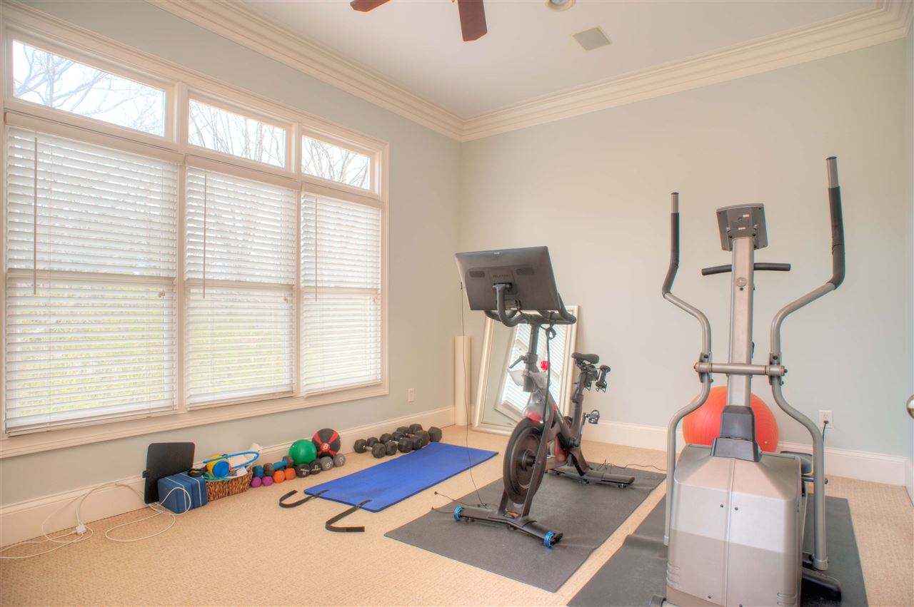 195 Waring Road Memphis, TN 38117 - Photo 14 of 25 This 16x12 Room located right off the Master can be anything you want/need - Exercise Room, Study, Office, Sewing Room or Private Dressing Room? You decide!