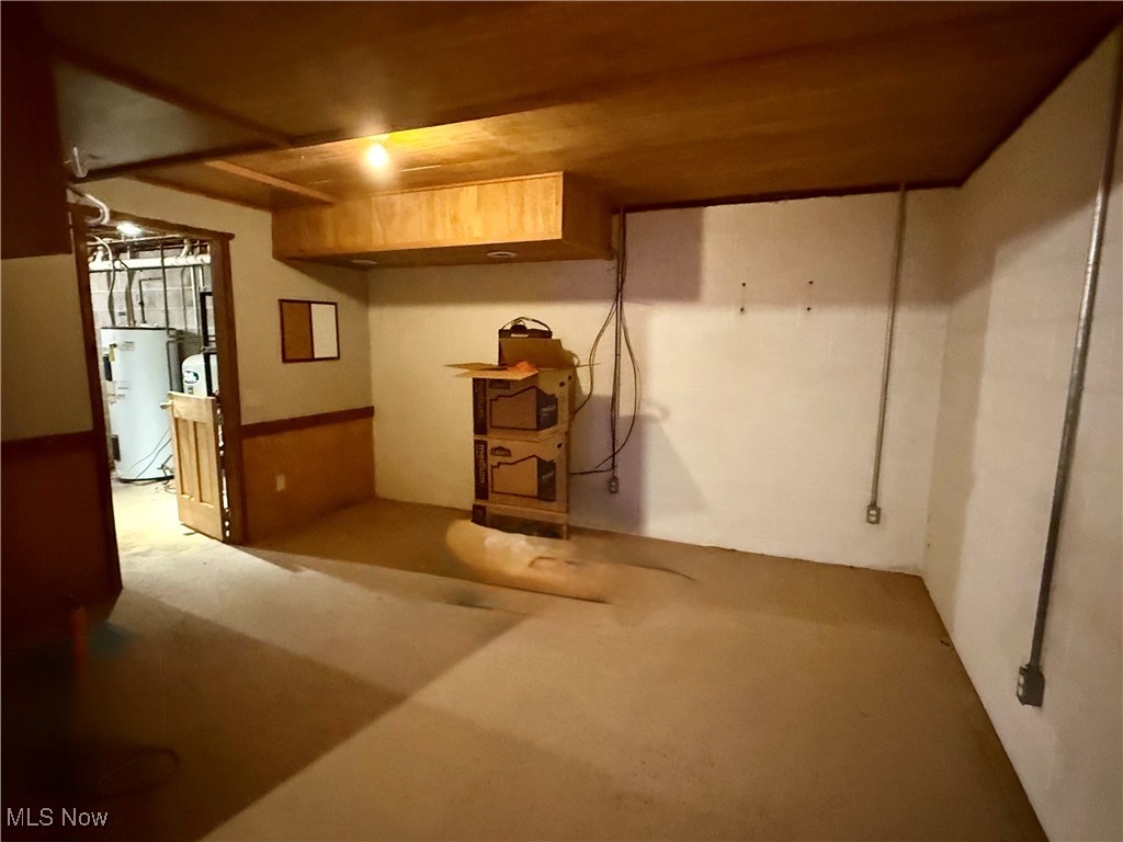 6229 Streeter Road Mantua, OH 44255 - Photo 35 of 50 basement finished area