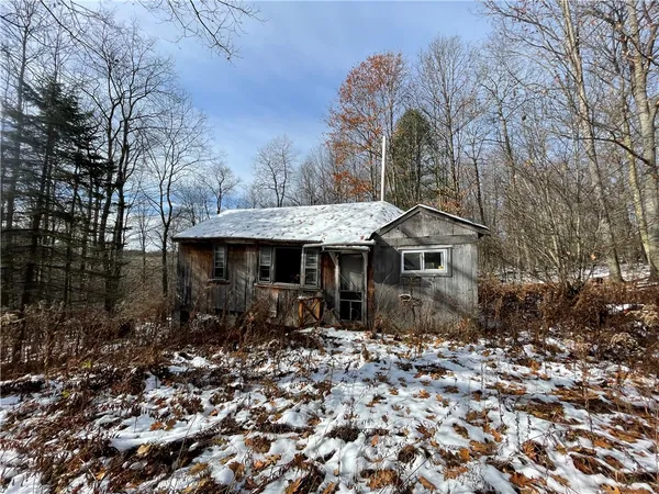 $469,900 | 443 South Branch Road, Coudersport, PA 16915