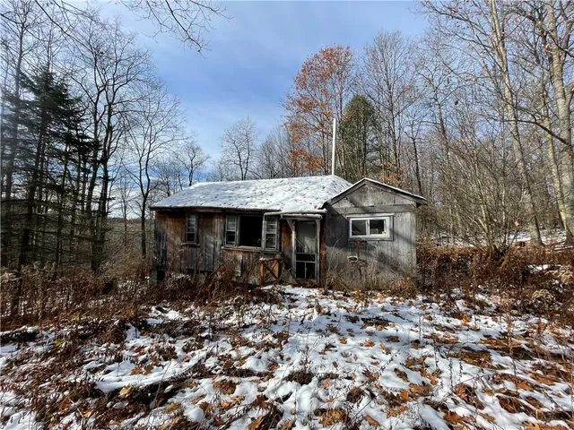 $469,900 | 443 South Branch Road, Coudersport, PA 16915