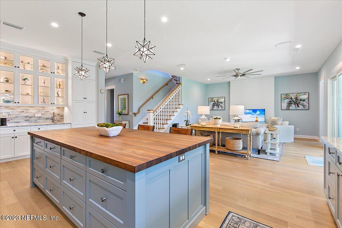 30 Solana Road Ponte Vedra Beach, FL 32082 - Photo 5 of 45 13-Kitchen