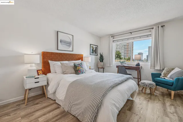 $399,000 | 85 Vernon Street, Unit 305, Oakland, CA 94610