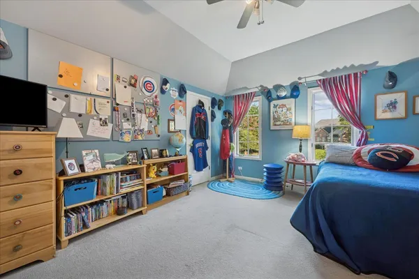 $1,049,000 | 15 Mulberry Drive, Hawthorn Woods, IL 60047
