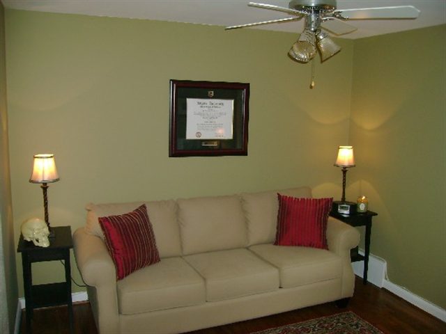 1812 Graefield Road Birmingham, MI 48009 - Photo 19 of 21 31011075-18.JPG