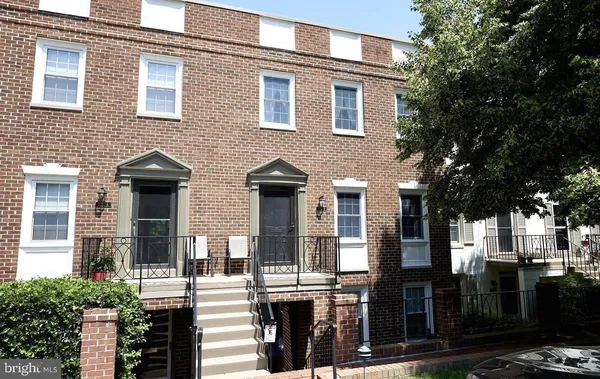 $5,500 | 3251 Sutton Place Northwest, Unit B, Washington, DC 20016