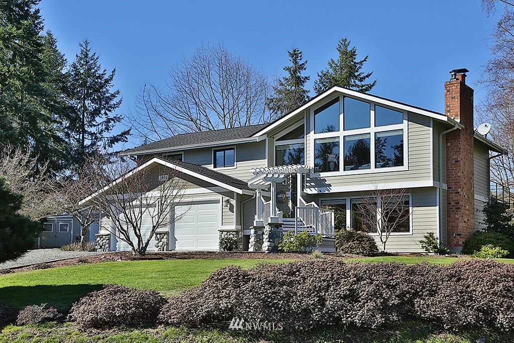 1915 Lancaster Road Freeland, WA 98249 - Photo 1 of 25
