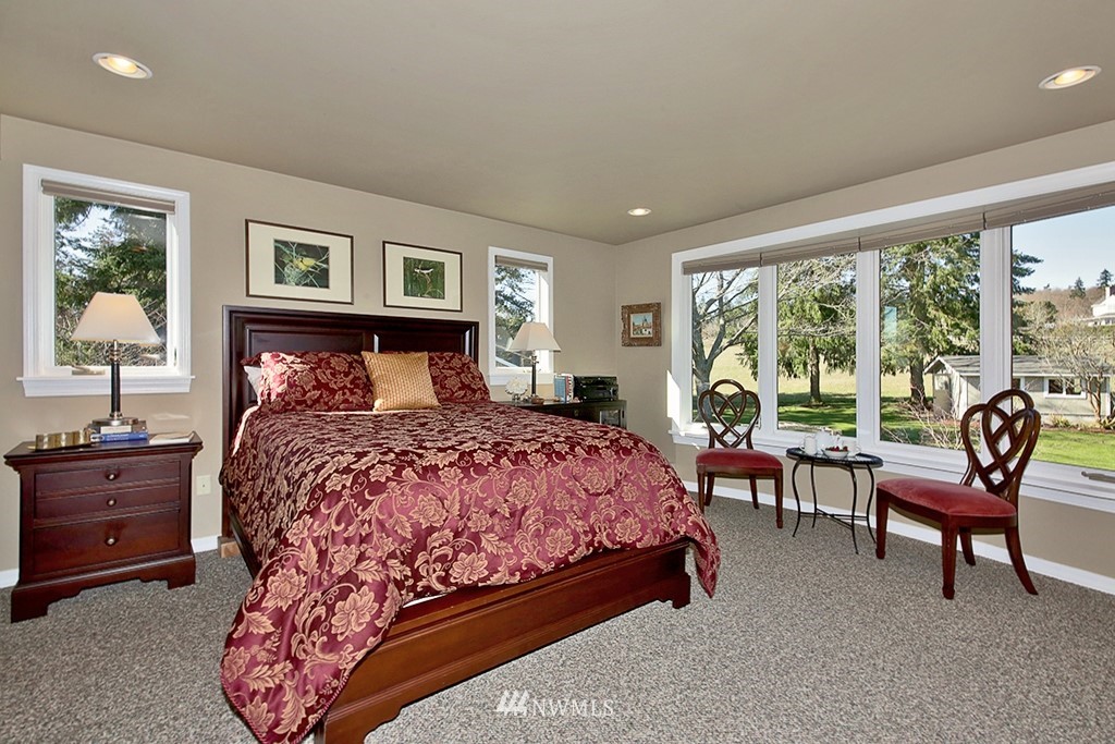 1915 Lancaster Road Freeland, WA 98249 - Photo 11 of 25