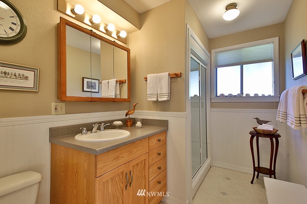 1915 Lancaster Road Freeland, WA 98249 - Photo 20 of 25