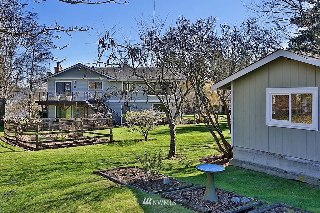 1915 Lancaster Road Freeland, WA 98249 - Photo 24 of 25