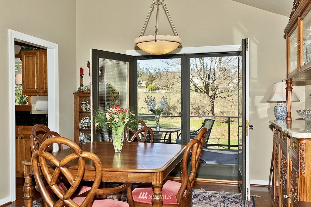 1915 Lancaster Road Freeland, WA 98249 - Photo 7 of 25