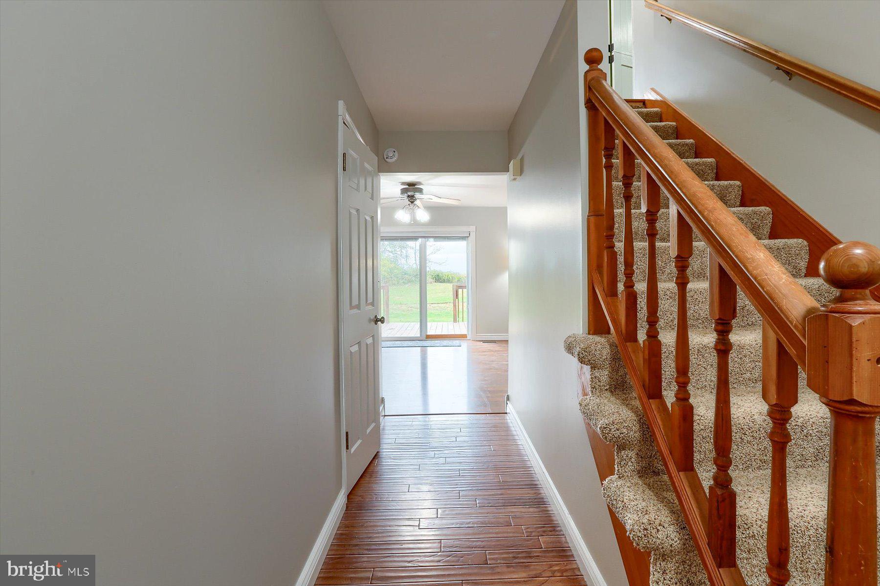 99 Richland Road Carlisle, PA 17015 - Photo 5 of 66 Foyer
