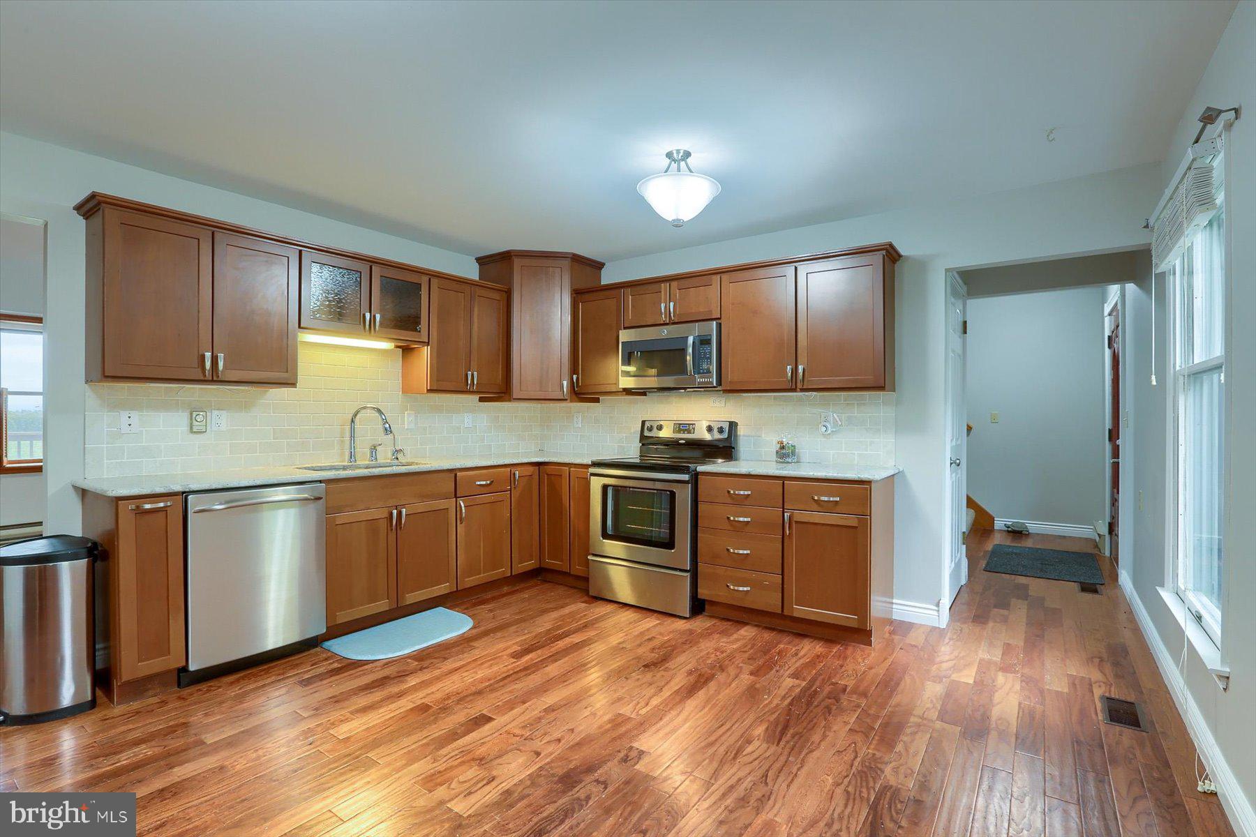99 Richland Road Carlisle, PA 17015 - Photo 8 of 66 Kitchen